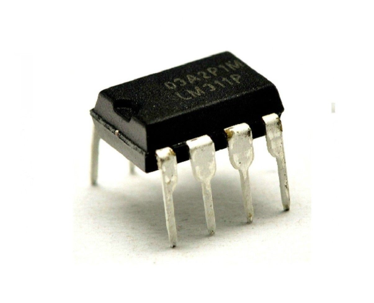 LM311 Voltage comparateur